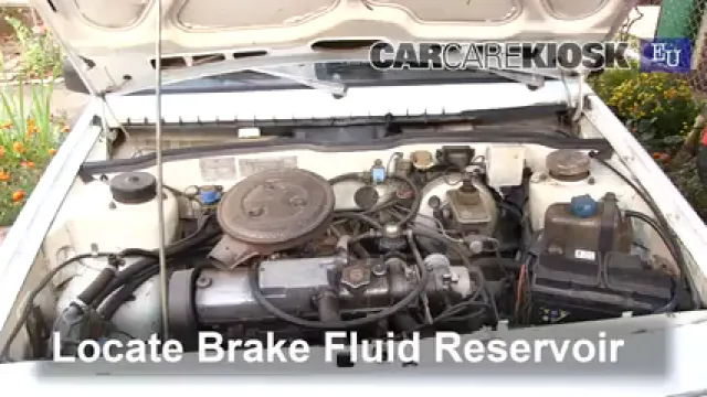 1993 Lada Samara 1300 S 1.3L 4 Cyl. Brake Fluid Check Fluid Level